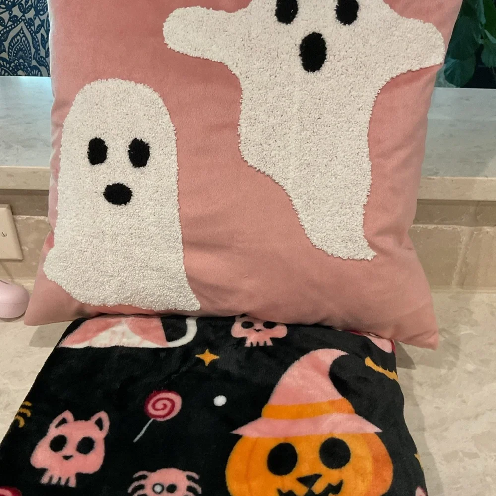 Artisan Halloween Pillow & Blanket Set